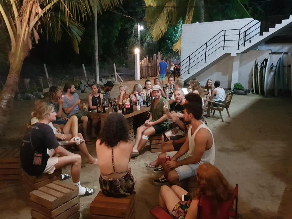 Hangover Hostels Аругам Бей Екстериор снимка